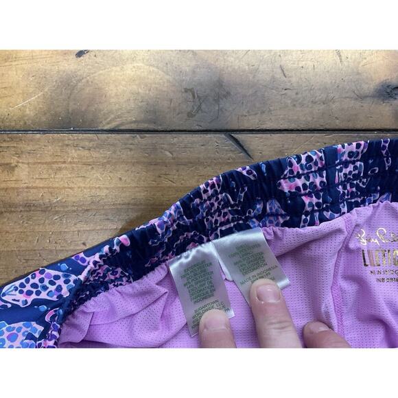 Lilly Pulitzer Ocean Trail Short Oyster Bay Navy On the Catwalk XS - Picture 4 of 10